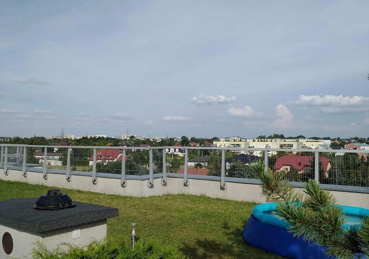 Sunny Penthouse With Roof Gardens Overlooking The Warsaw Palace Of Culture Pruszkow Exterior photo